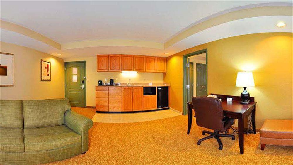 Country Inn & Suites By Radisson, Pensacola West, Fl Ferry Pass Екстер'єр фото